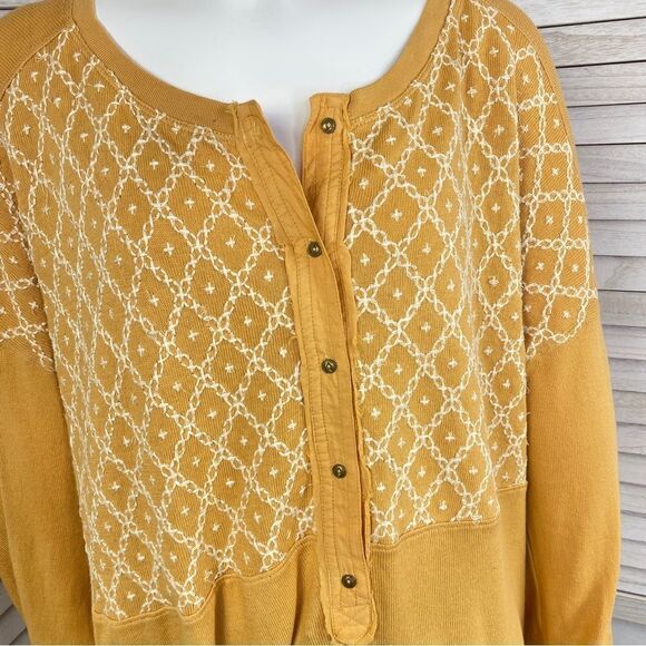 Free People Free Spirt Embroidered Knit Henley Top Peach Fuzz XS - Picture 8 of 14